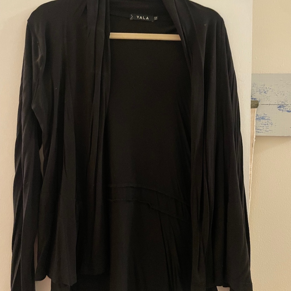 YALA TATUM HI-LOW BAMBOO CARDIGAN WRAP Size: S/M